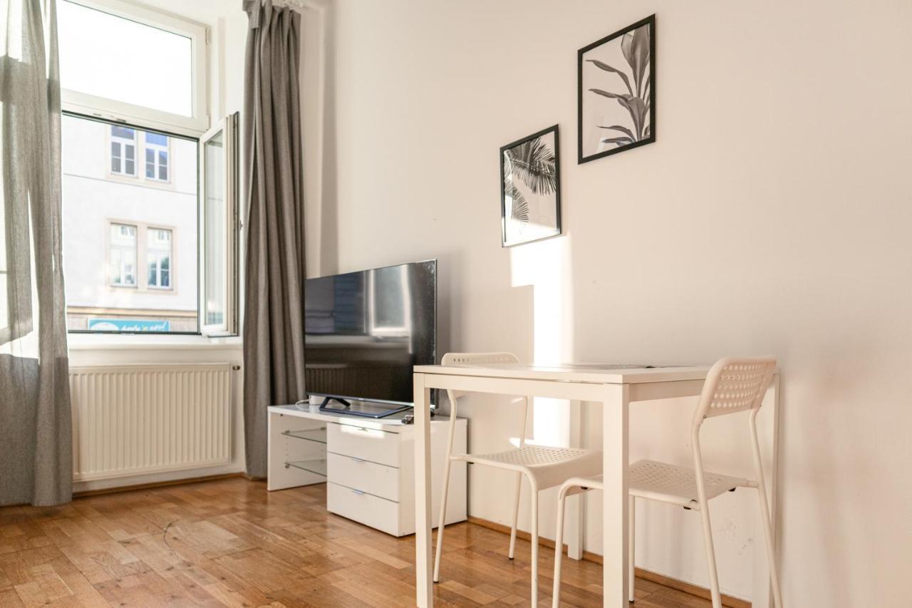 Comfortable 3Br Shared Apart. - Suitable For Long Stays Вена Экстерьер фото
